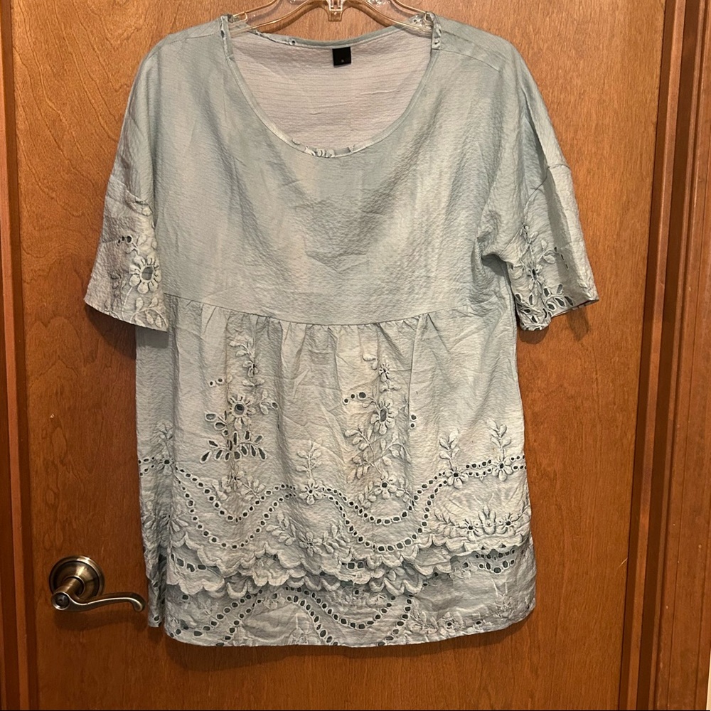 2 for 1 deal NEW NEVER WORN oversized light weight baby doll style fit shirt M
